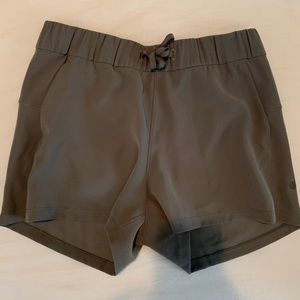 Lululemon on the fly shorts